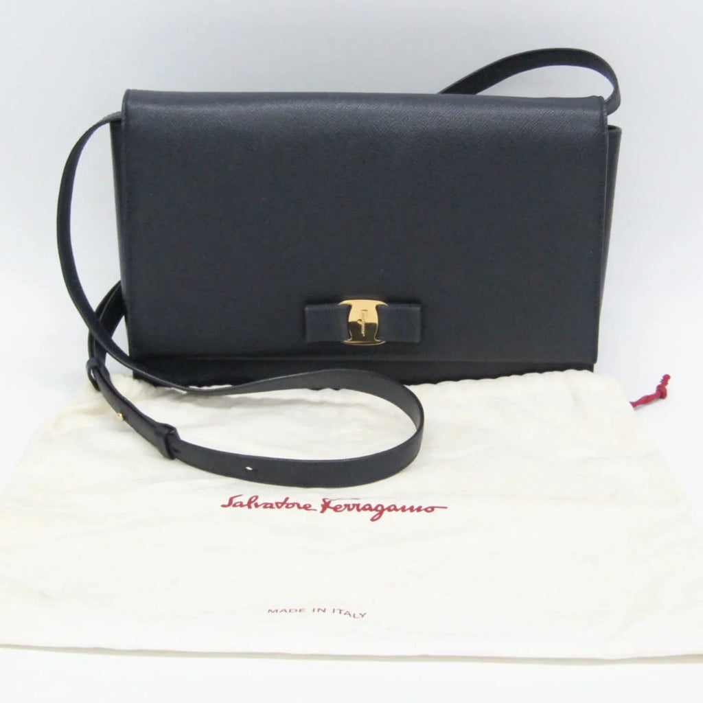 Pre-Owned Salvatore Ferragamo Vara AU-21 0011 Women's Leather Shoulder Bag Navy (Good)