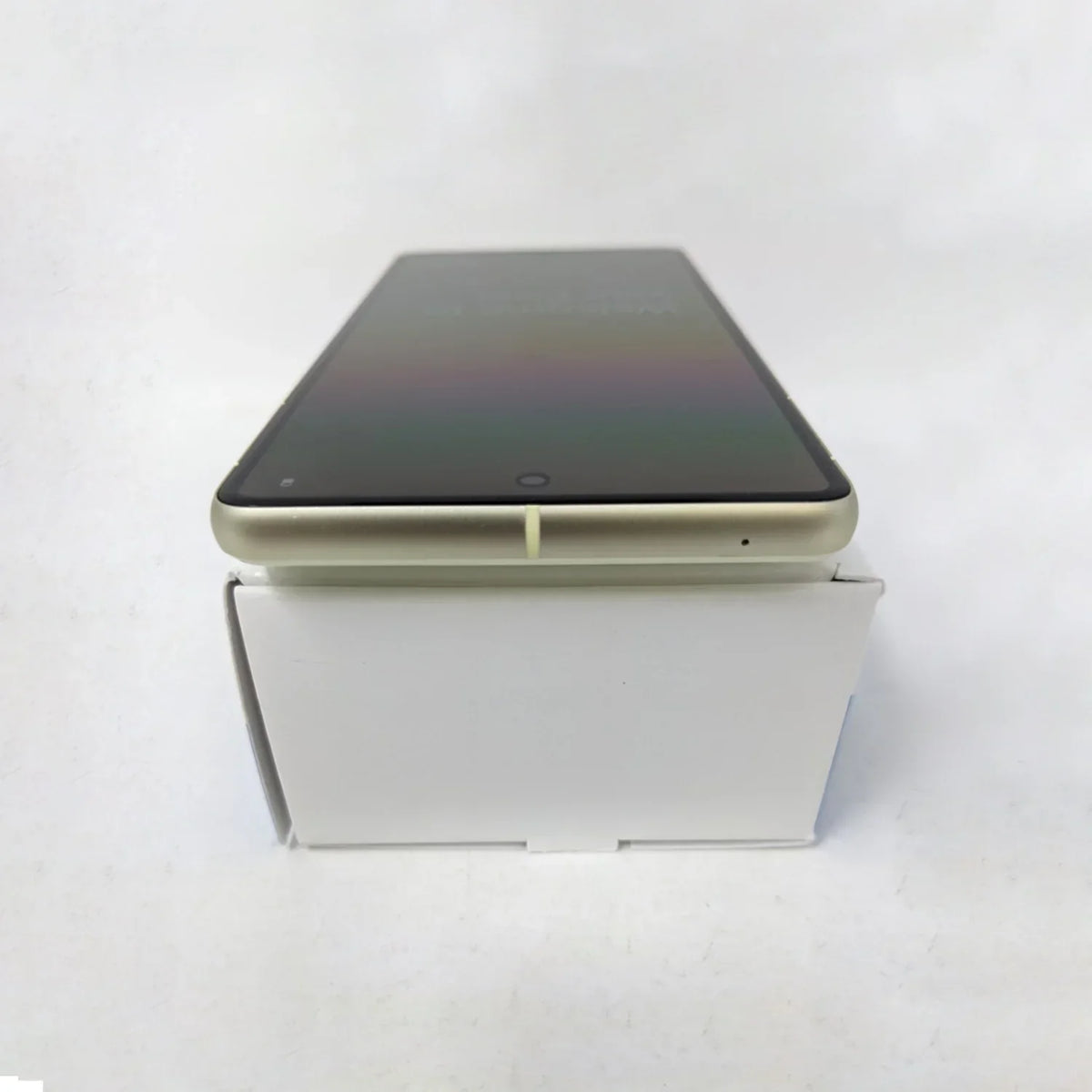 Pre-Owned Google Pixel 7 5G 128GB GQML3 Verizon Unlocked 8GB RAM 50MP Smartphone - Lemon Grass/Yellow (Good)